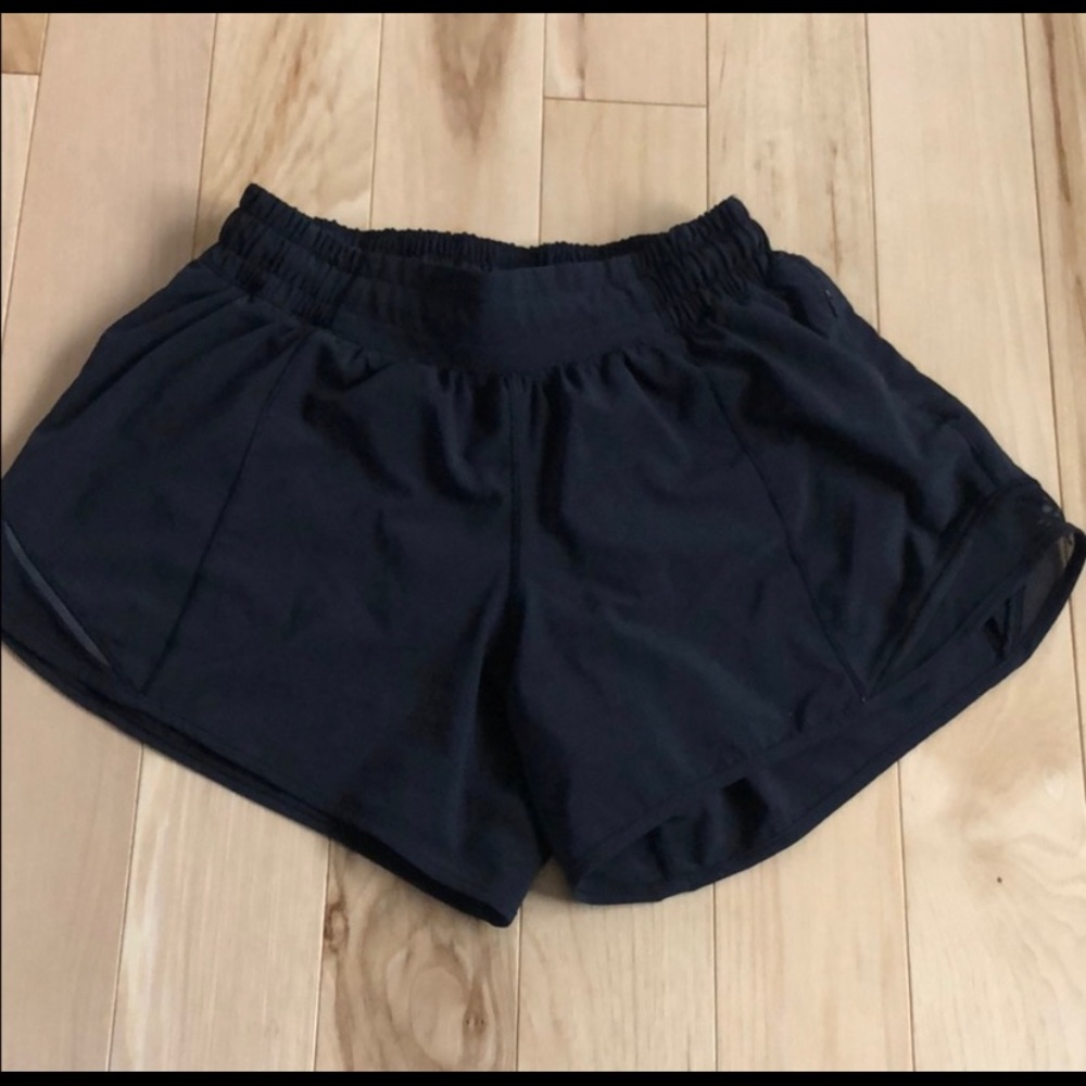 Black lululemon Hotty hot shorts